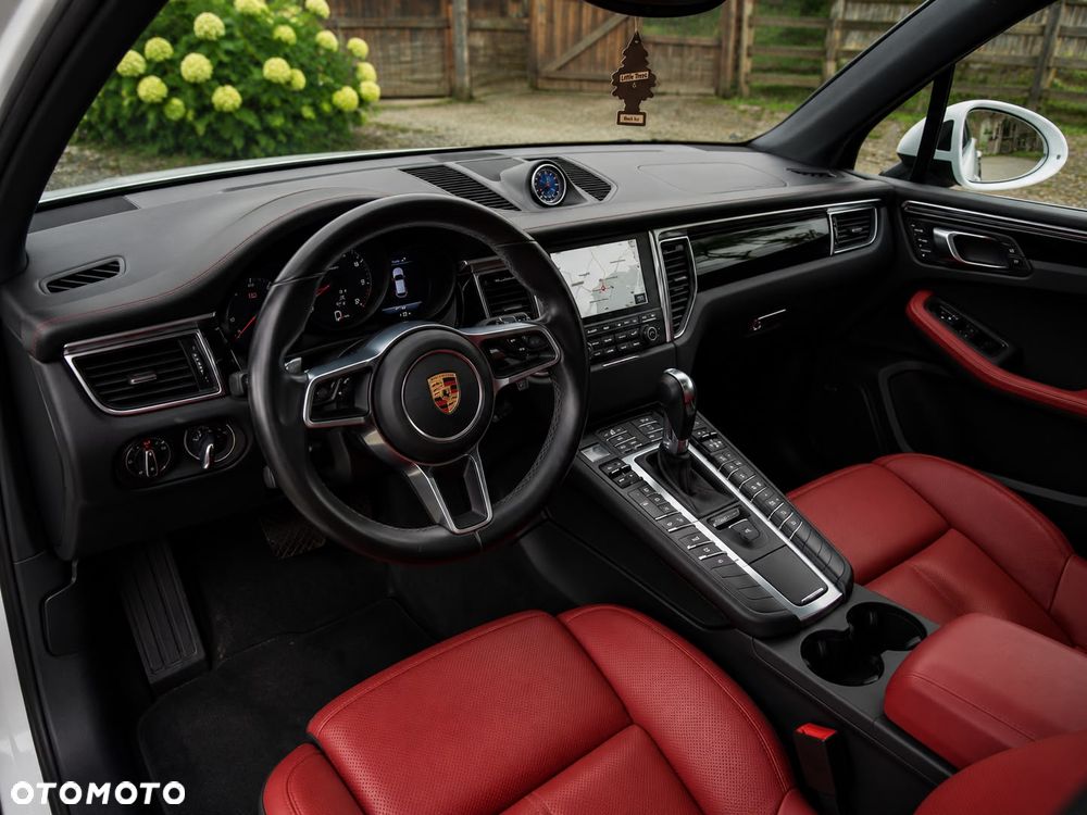 Porsche Macan Standard - 17