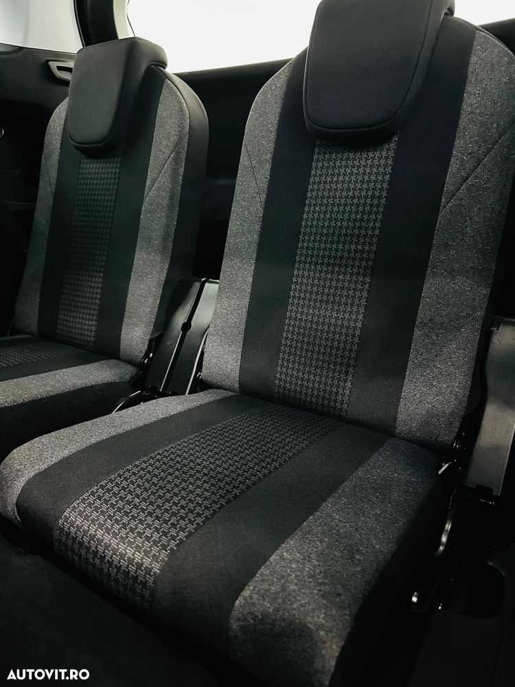 Peugeot 5008 PureTech 130 Stop & Start Allure Business-Paket - 17