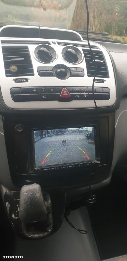 Mercedes-Benz Vito - 14