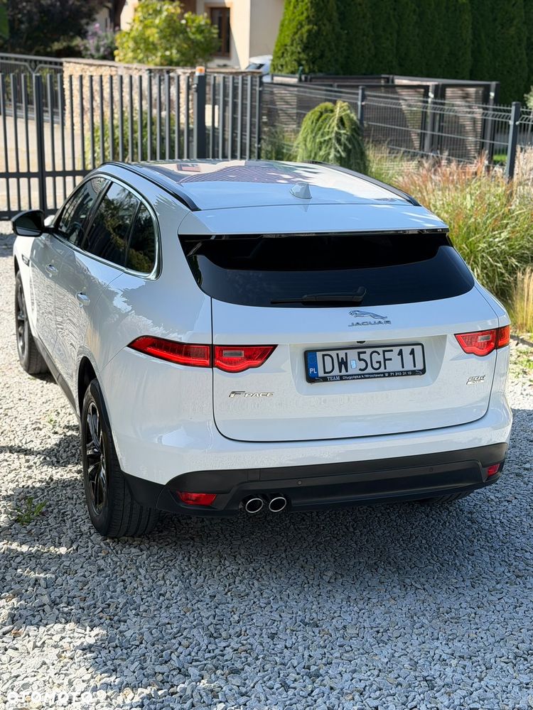 Jaguar F-Pace 2.0 i4D AWD Prestige - 3