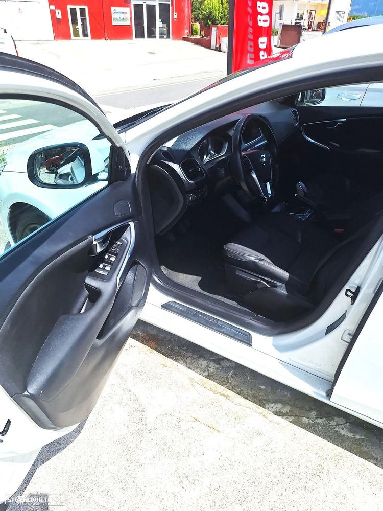 Volvo V40 1.6 D2 Momentum Eco - 7