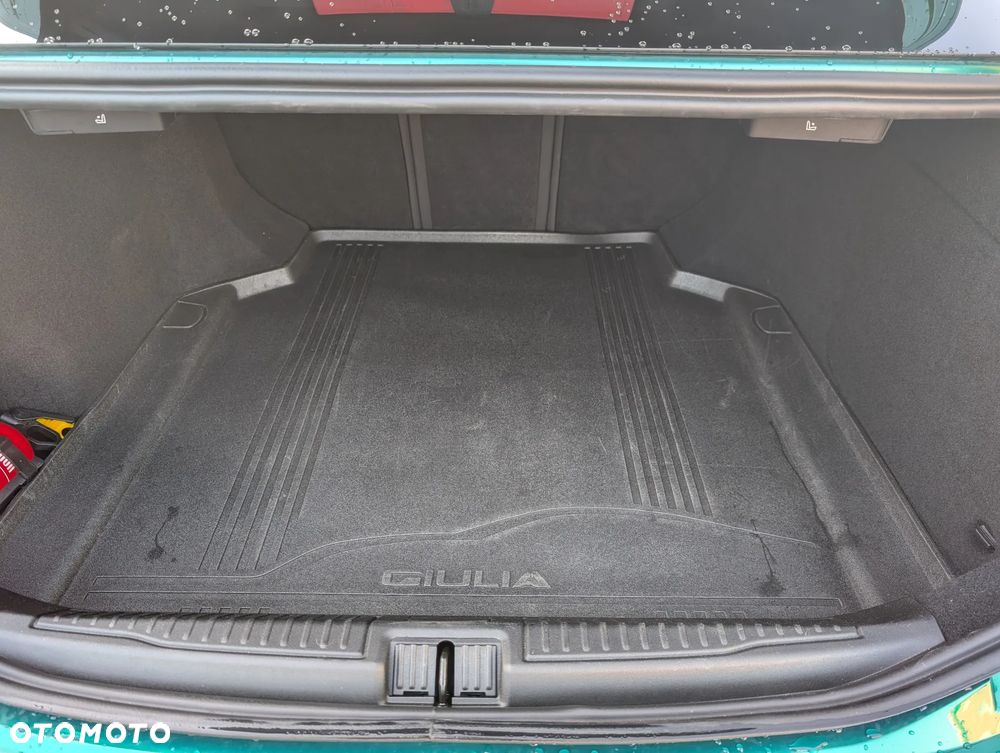 Alfa Romeo Giulia 2.0 Turbo Tributo Italiano Q4 - 14