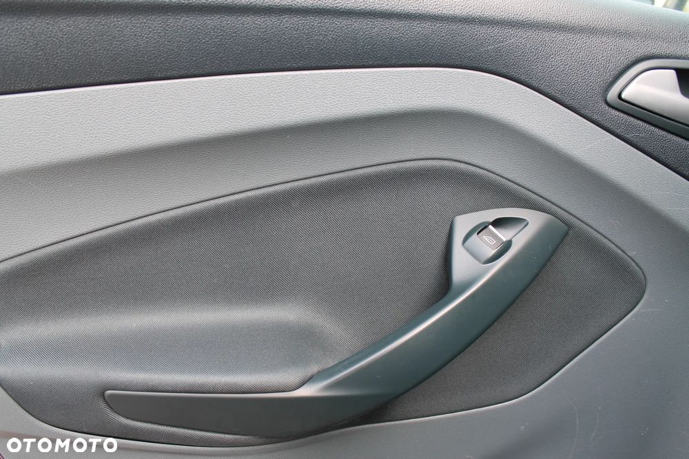 Ford C-MAX 1.6 EcoBoost Titanium - 23