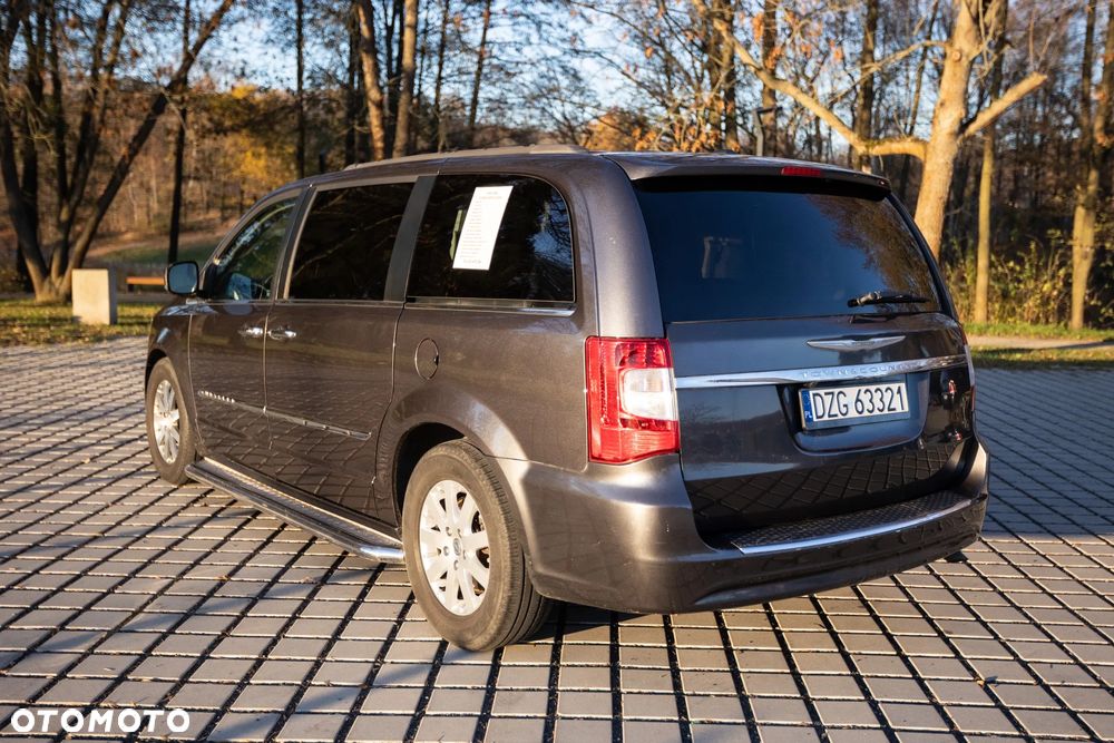 Chrysler Town & Country 3.6 Touring - 6