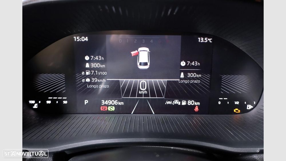 Skoda Fabia 1.0 TSI DSG — fotografia 13