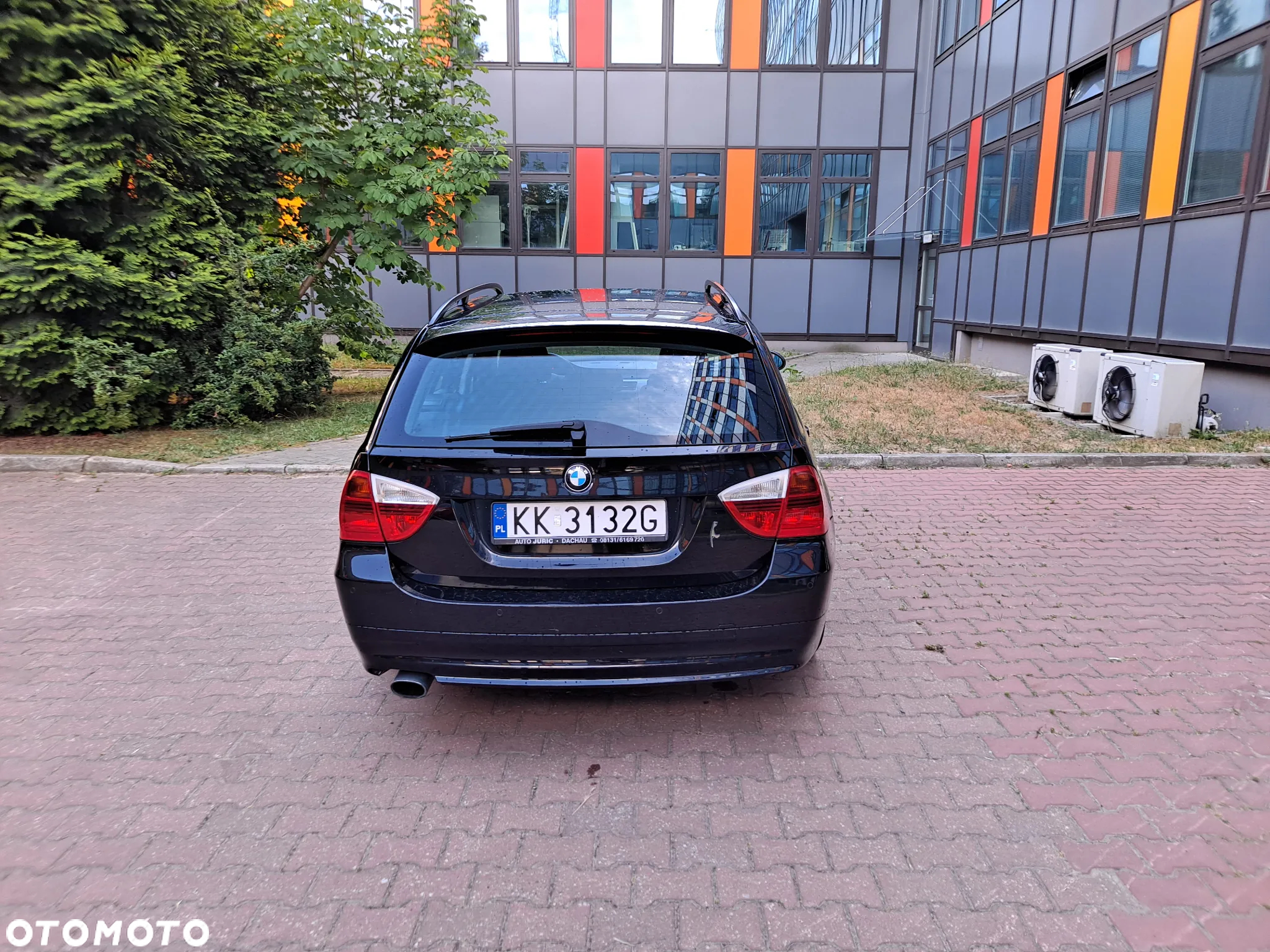 BMW Seria 3 318i - 4