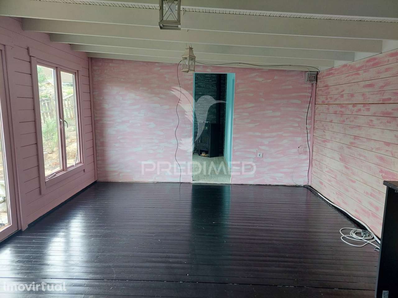 Terreno Urbano com benfeitorias - Grande imagem: 2/15