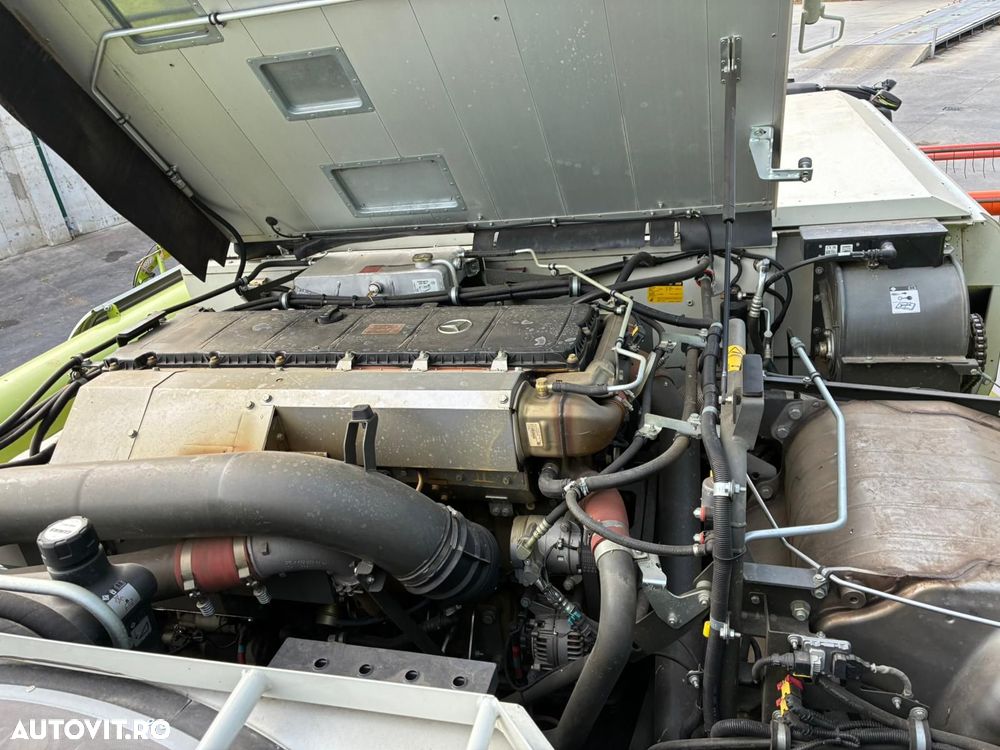 Claas Lexion 8700 Combina Agricola - 18