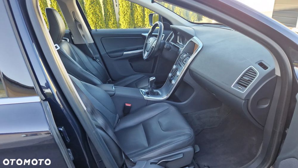 Volvo XC 60 D3 Summum - 8