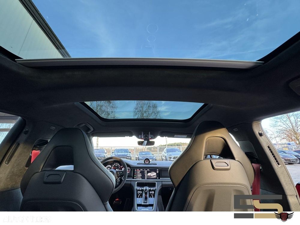 Porsche Panamera GTS - 13