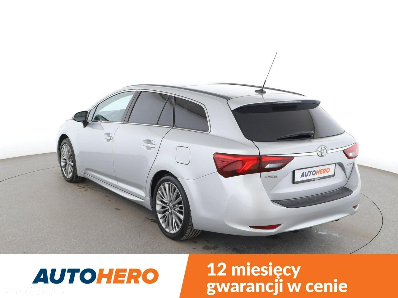 Toyota Avensis Combi 1.8 Multidrive S Executive - 4
