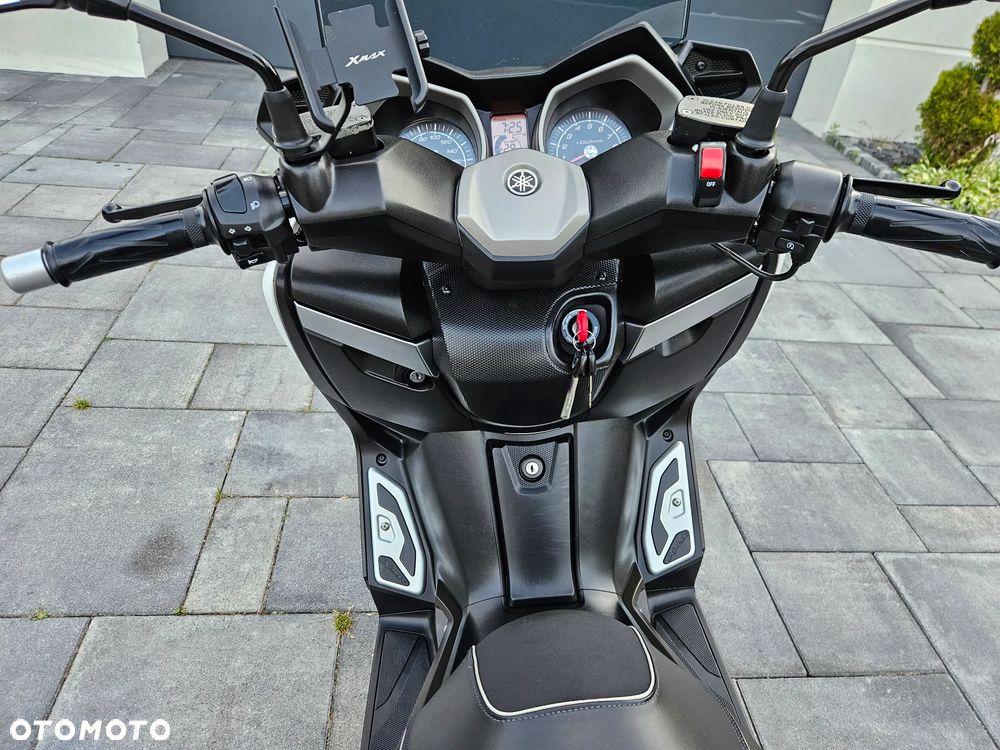 Yamaha X-max - 13