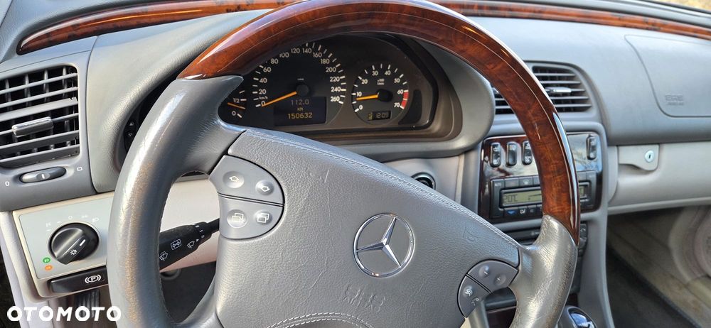 Mercedes-Benz CLK - 13
