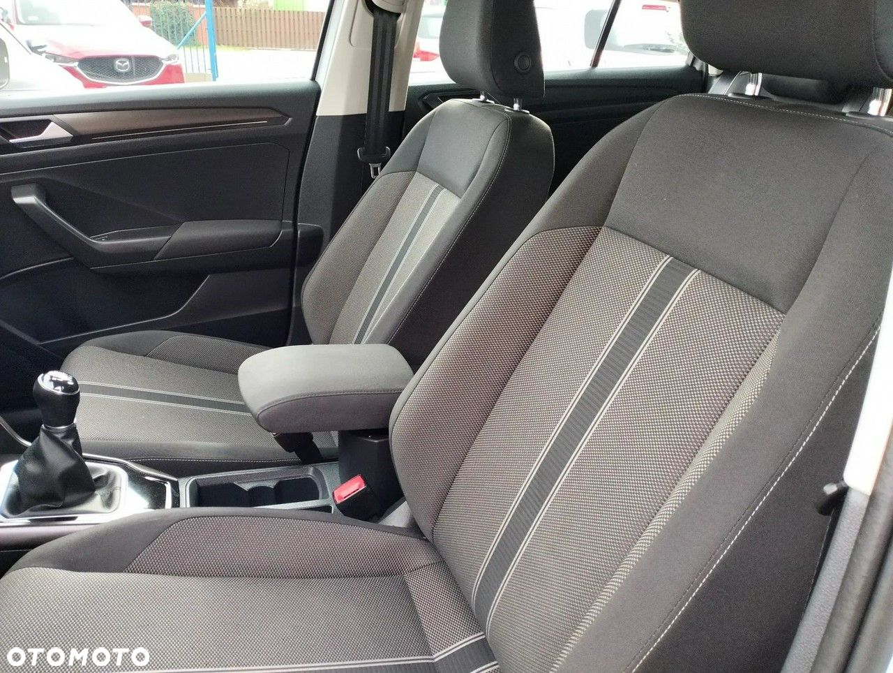 Volkswagen T-Roc 1.5 TSI GPF ACT Active - 9