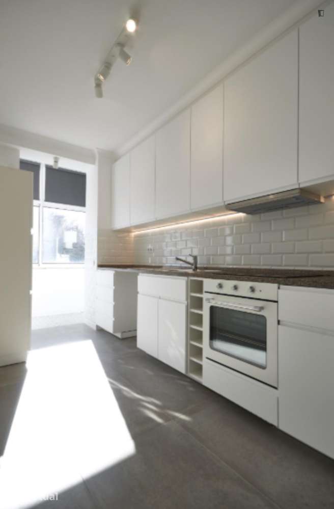 Quarto - localizado em Alcântara Lisbon - Grande imagem: 4/17