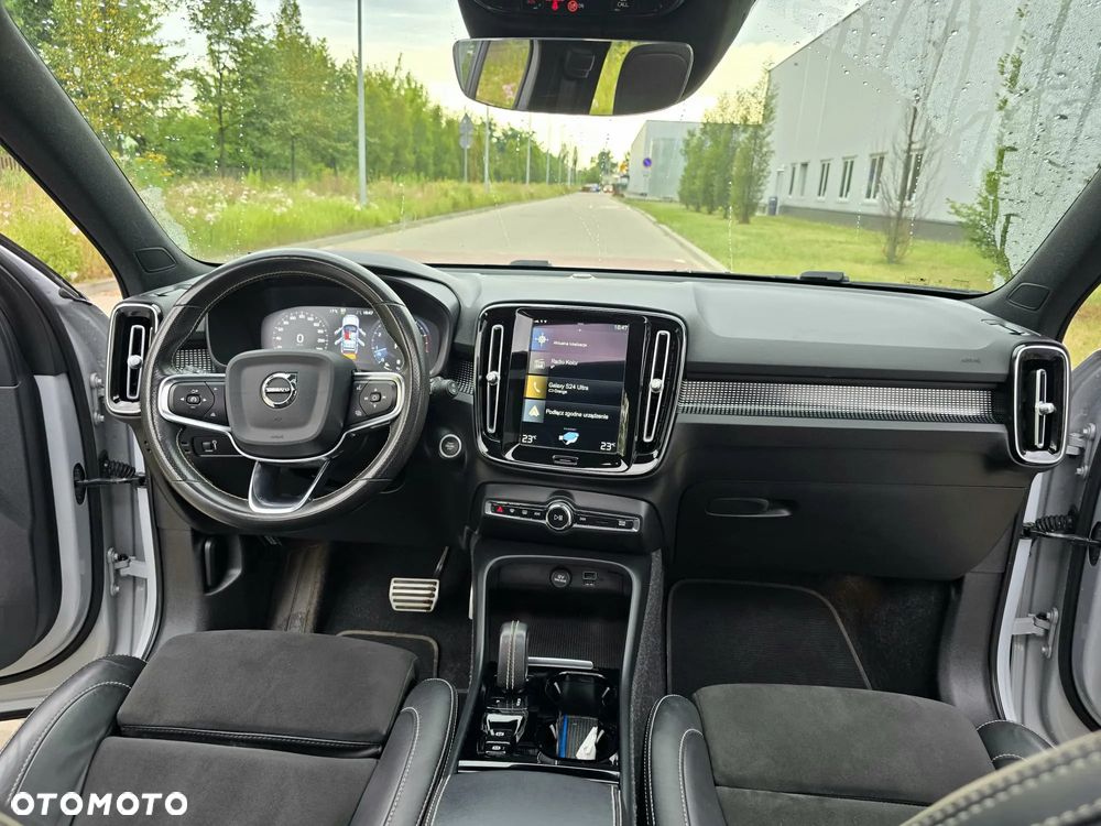 Volvo XC 40 B4 B AWD R-Design - 15