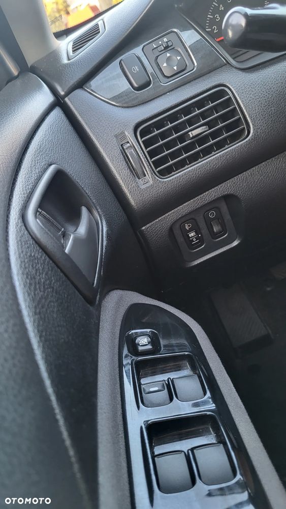 Mitsubishi Lancer 1.6 Sport - 12