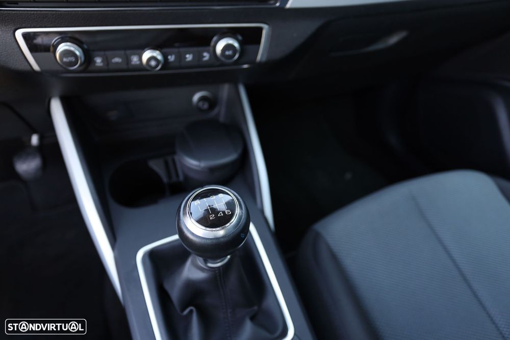 Audi Q2 1.6 TDI Design - 11