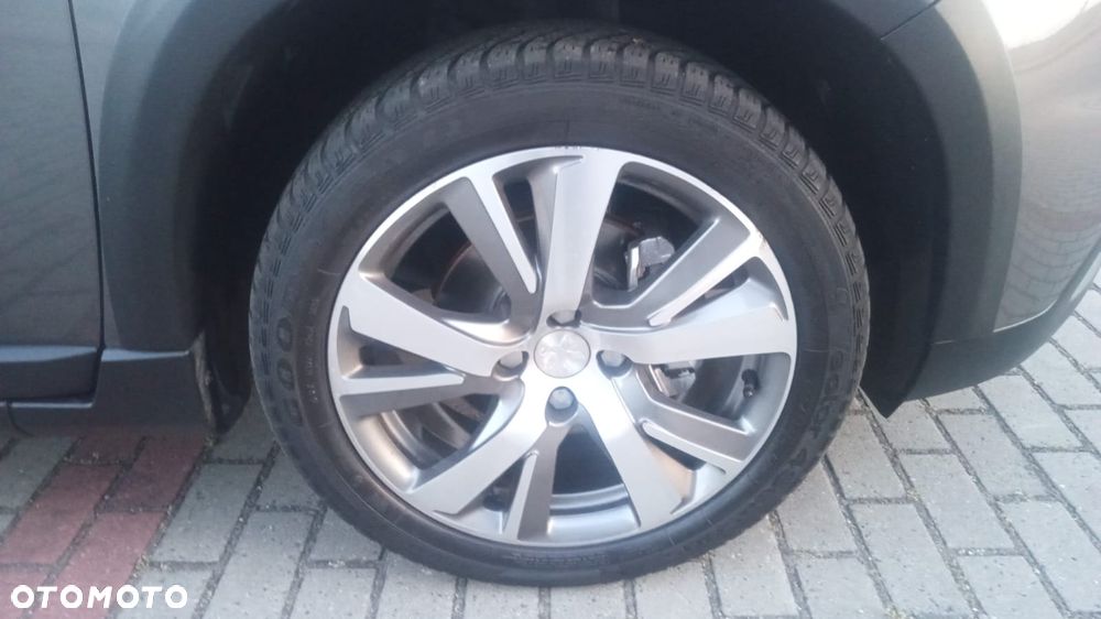Peugeot 2008 BlueHDi FAP 120 STOP & START EAT6 Crossway - 24