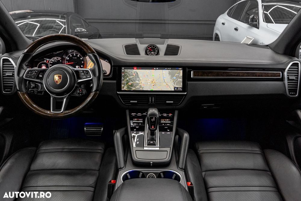 Porsche Cayenne S - 9
