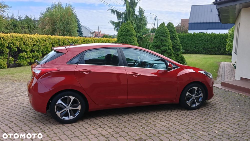 Hyundai i30 blue 1.6 GDI Trend - 6
