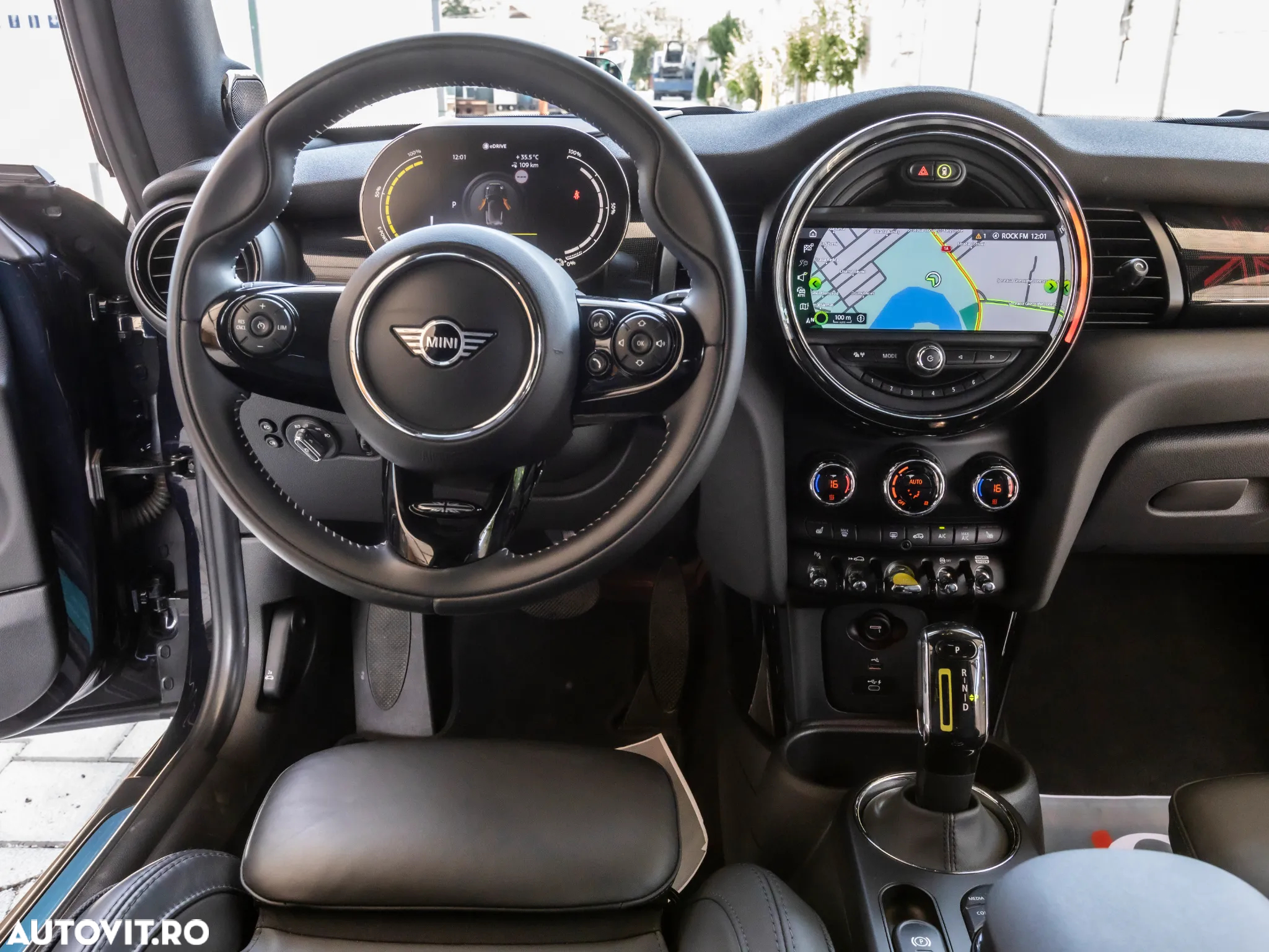 Mini Cooper SE Standard - 15