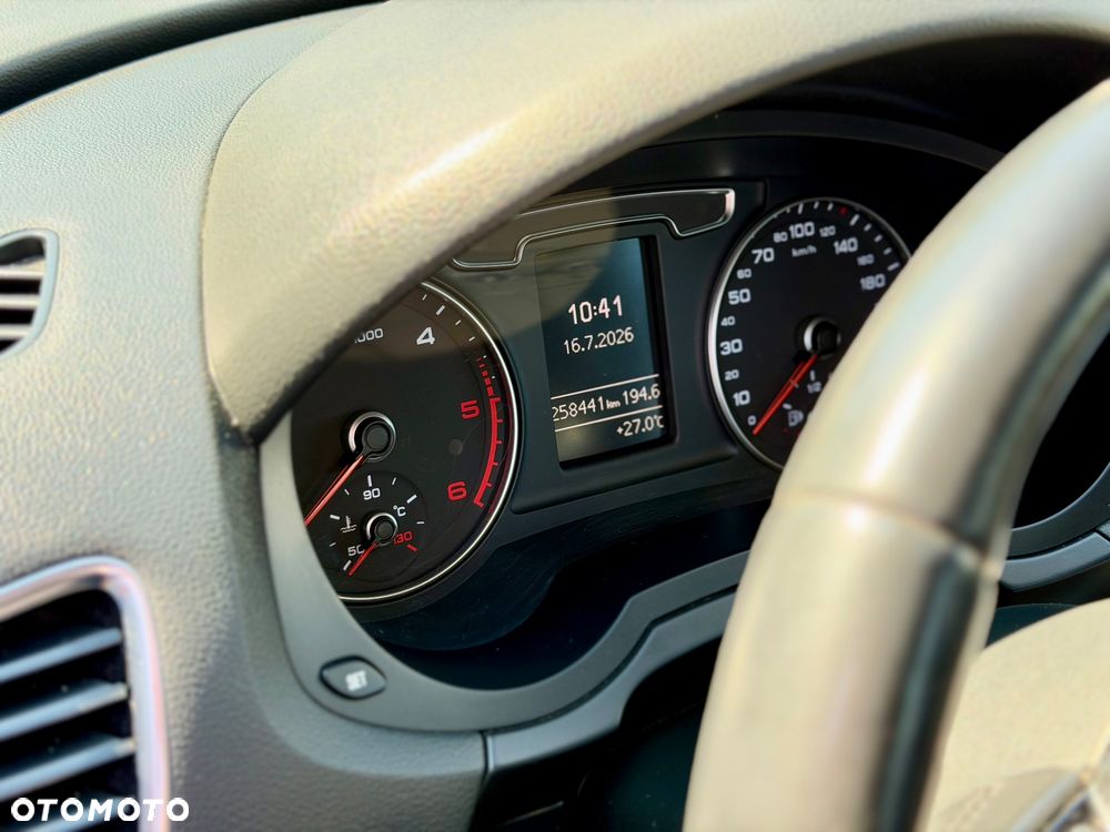 Audi Q3 2.0 TDI - 24