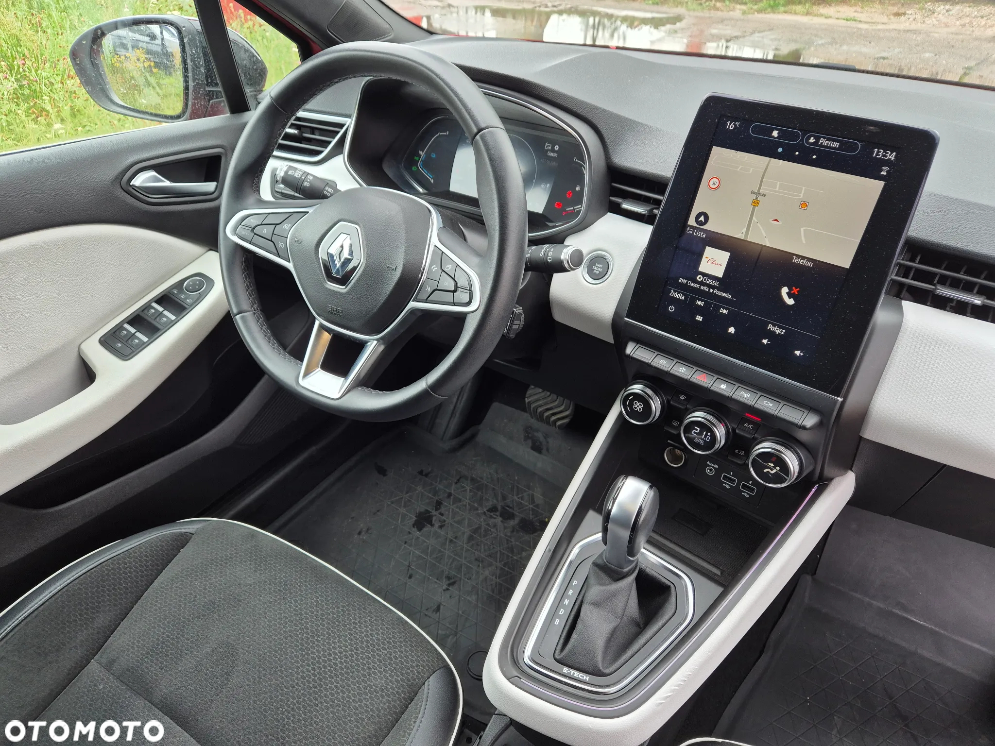 Renault Clio 1.6 E-TECH Intens - 16