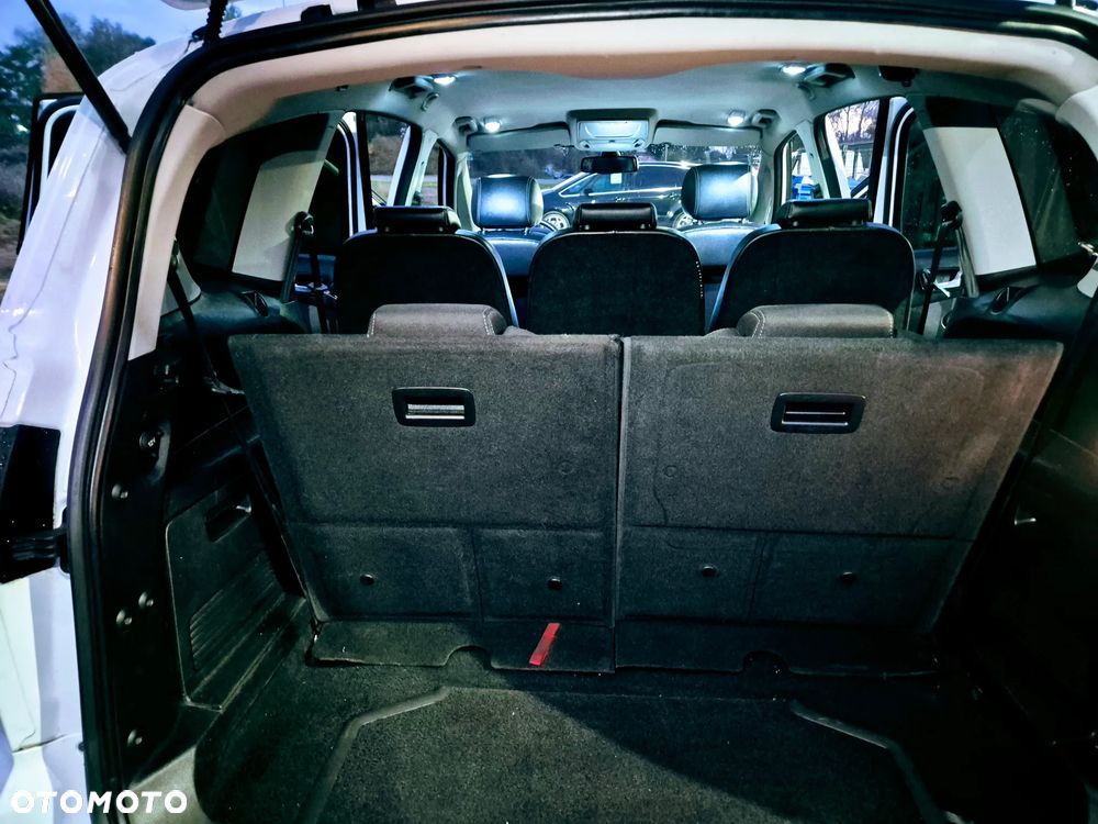 Ford S-Max - 9