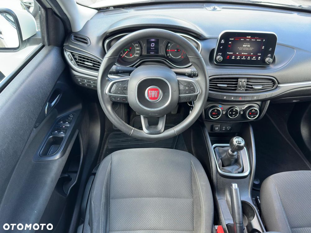 Fiat Tipo 1.4 T-Jet 16v Lounge - 10
