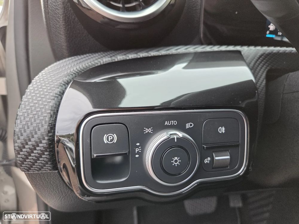 Mercedes-Benz A 180 Limousine d 7G-DCT - 25