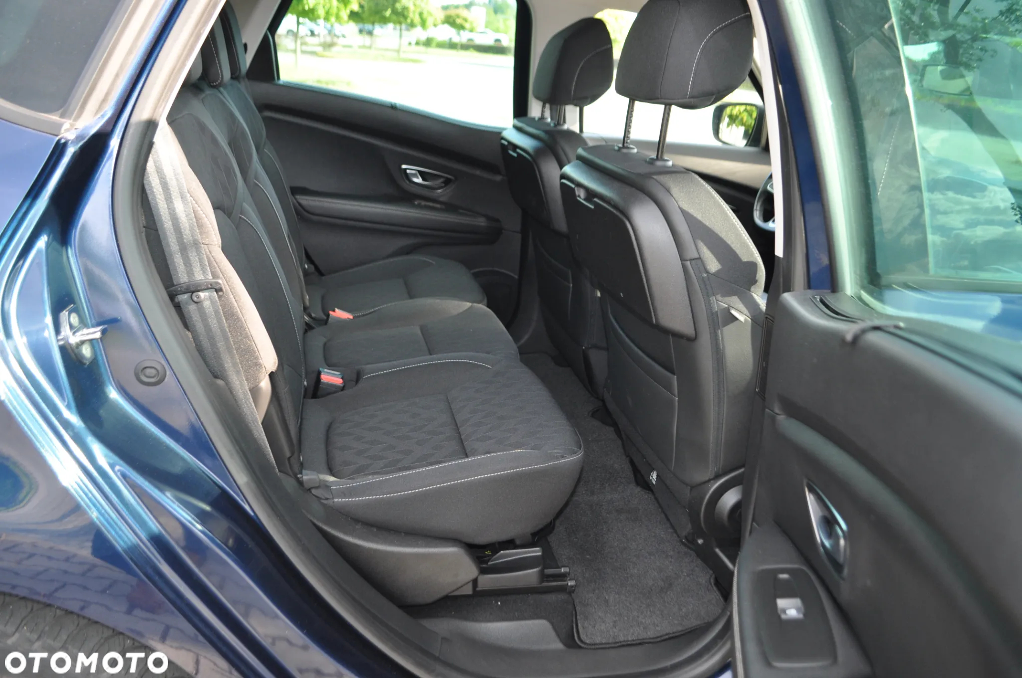Renault Scenic TCe 140 GPF LIMITED - 19