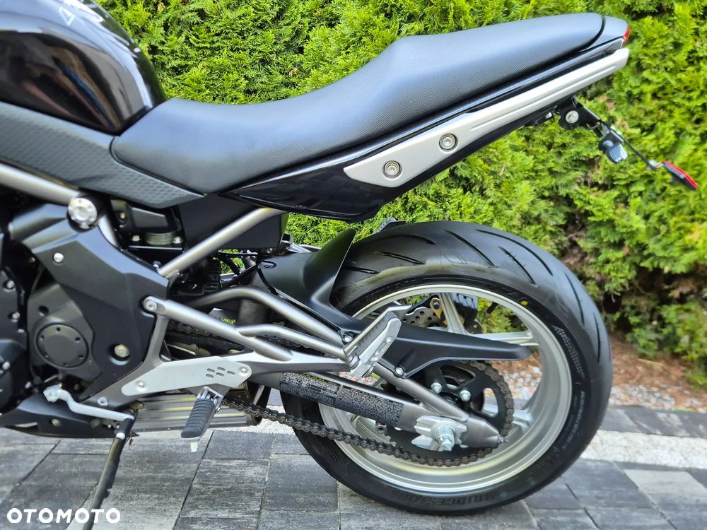Kawasaki ER - 21