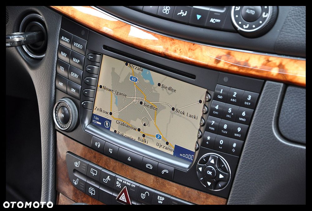 Mercedes-Benz Klasa E 500 T Avantgarde - 38