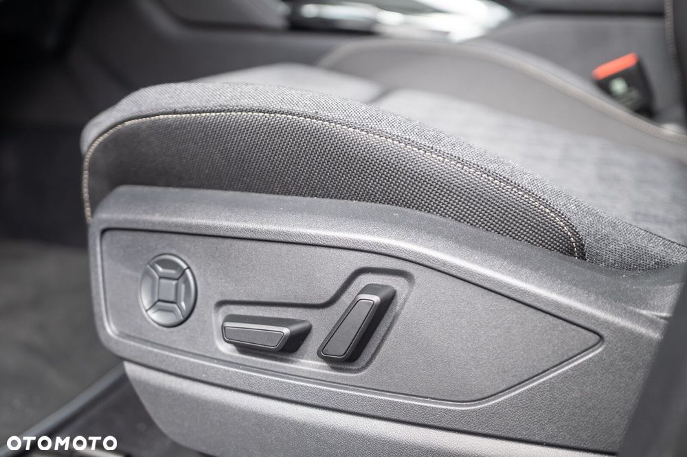 Audi Q5 Sportback - 11