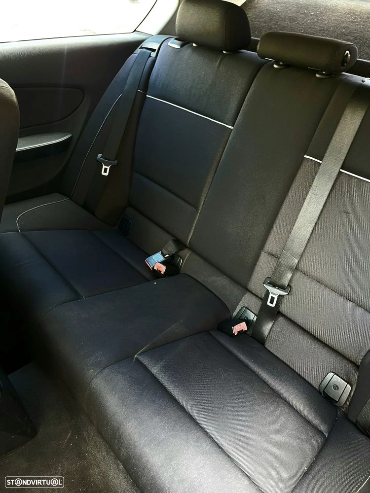 BMW 118 d - 5