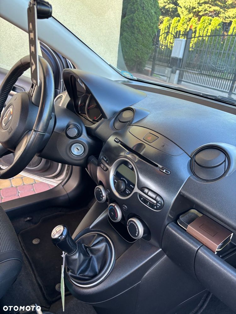 Mazda 2 - 9