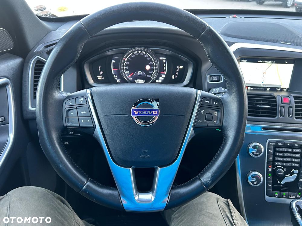 Volvo XC 60 D4 Geartronic Momentum - 29