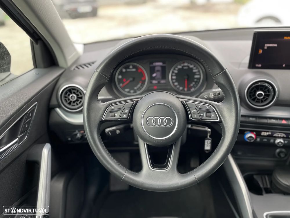 Audi Q2 30 TDI Sport - 10