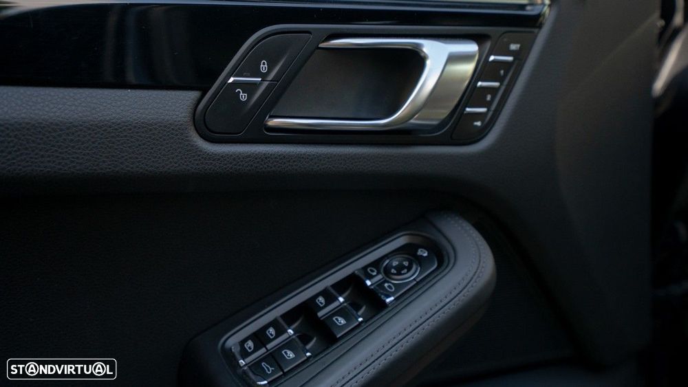 Porsche Macan Turbo Performance Package - 34