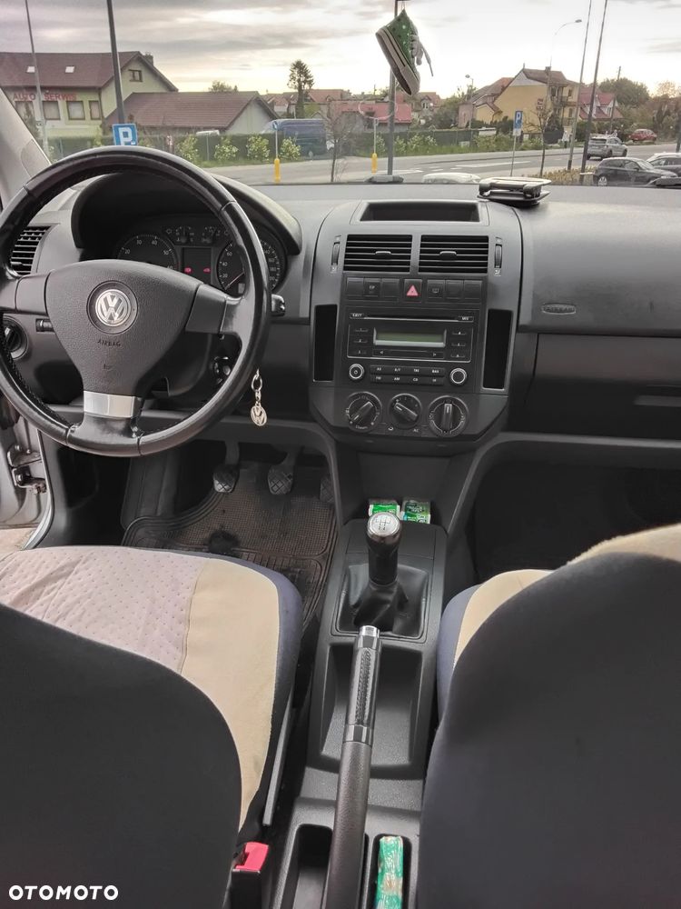 Volkswagen Polo - 15
