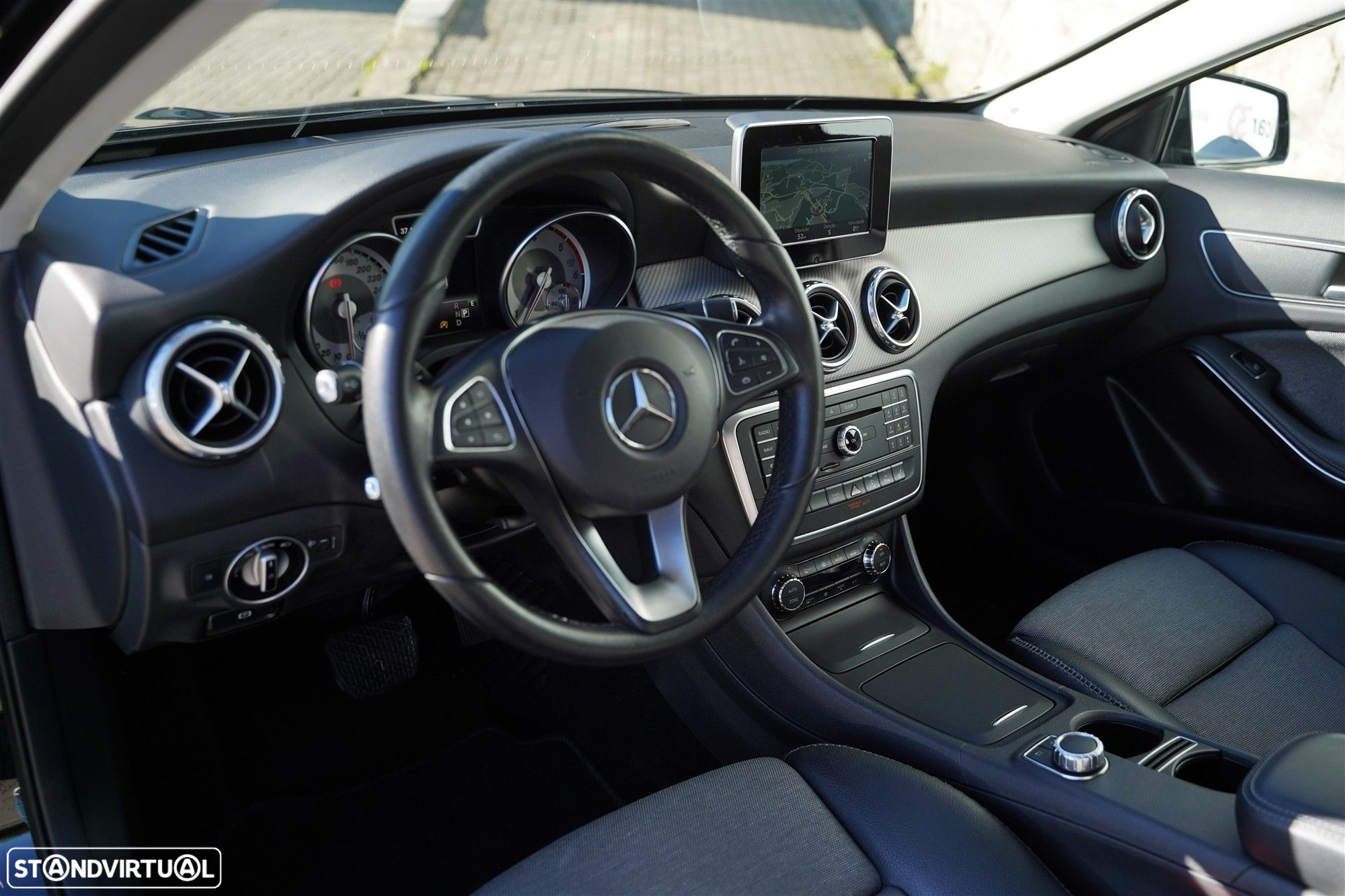 Mercedes-Benz GLA 220 CDi Urban - 29