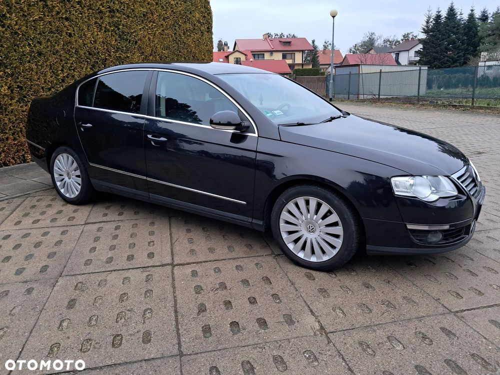 Volkswagen Passat 2.0 FSI Individual Chrom - 4
