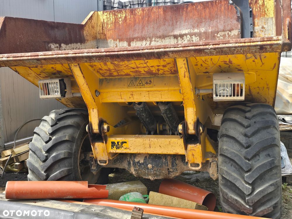 JCB NC10 - 1