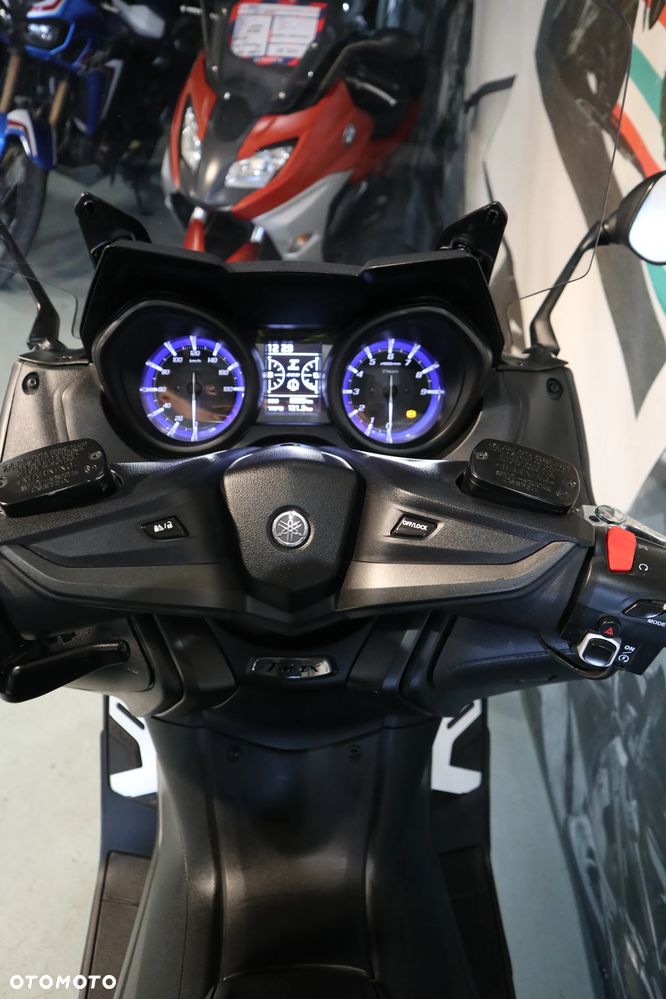 Yamaha Tmax - 13
