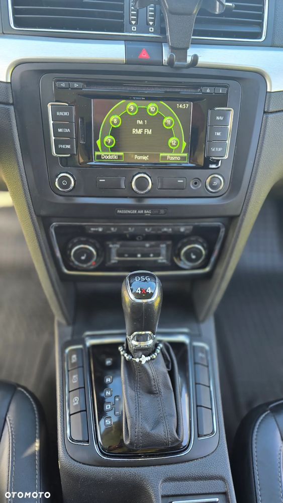 Skoda Superb 2.0 TDI 4x4 Business DSG - 14