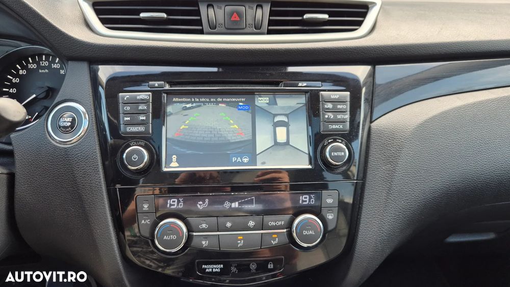 Nissan Qashqai 1.6 DCI Start/Stop 4X4-i Tekna - 12