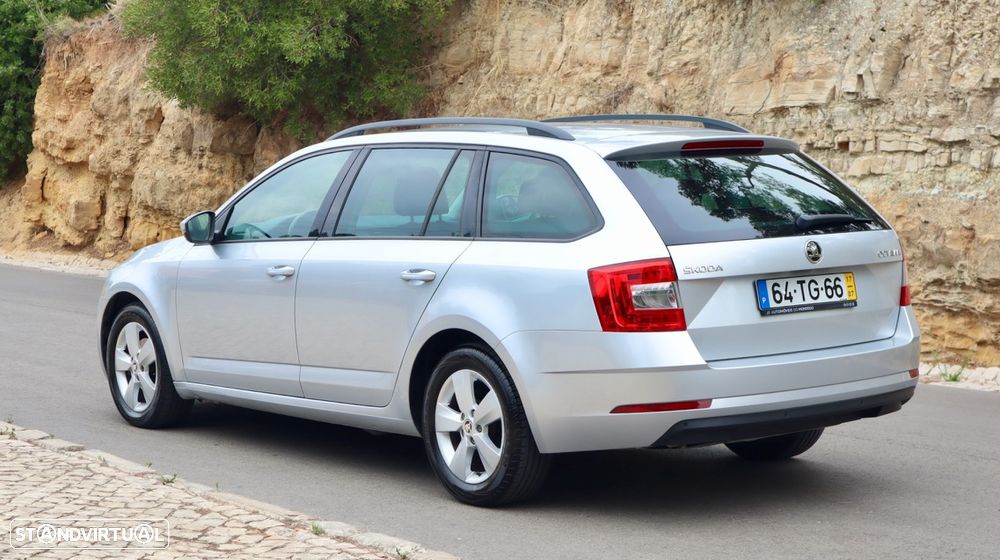 Skoda Octavia Break 1.6 TDi Ambition - 11
