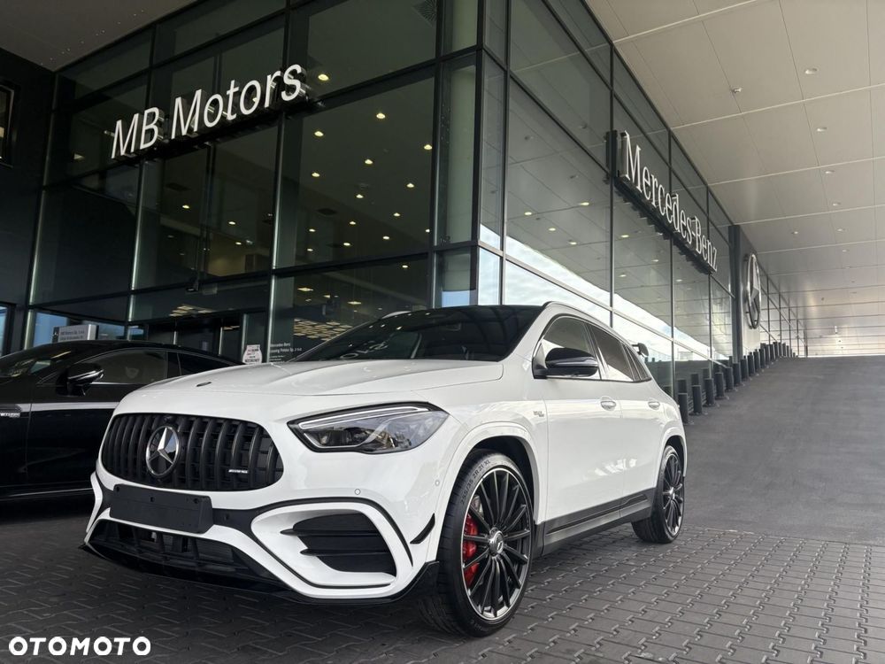 Mercedes-Benz GLA - 2