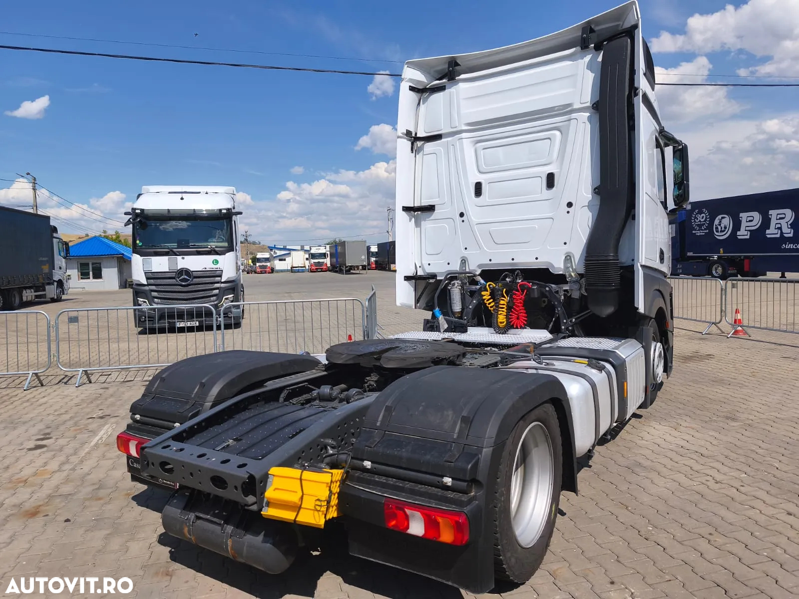 Mercedes-Benz Actros - 5